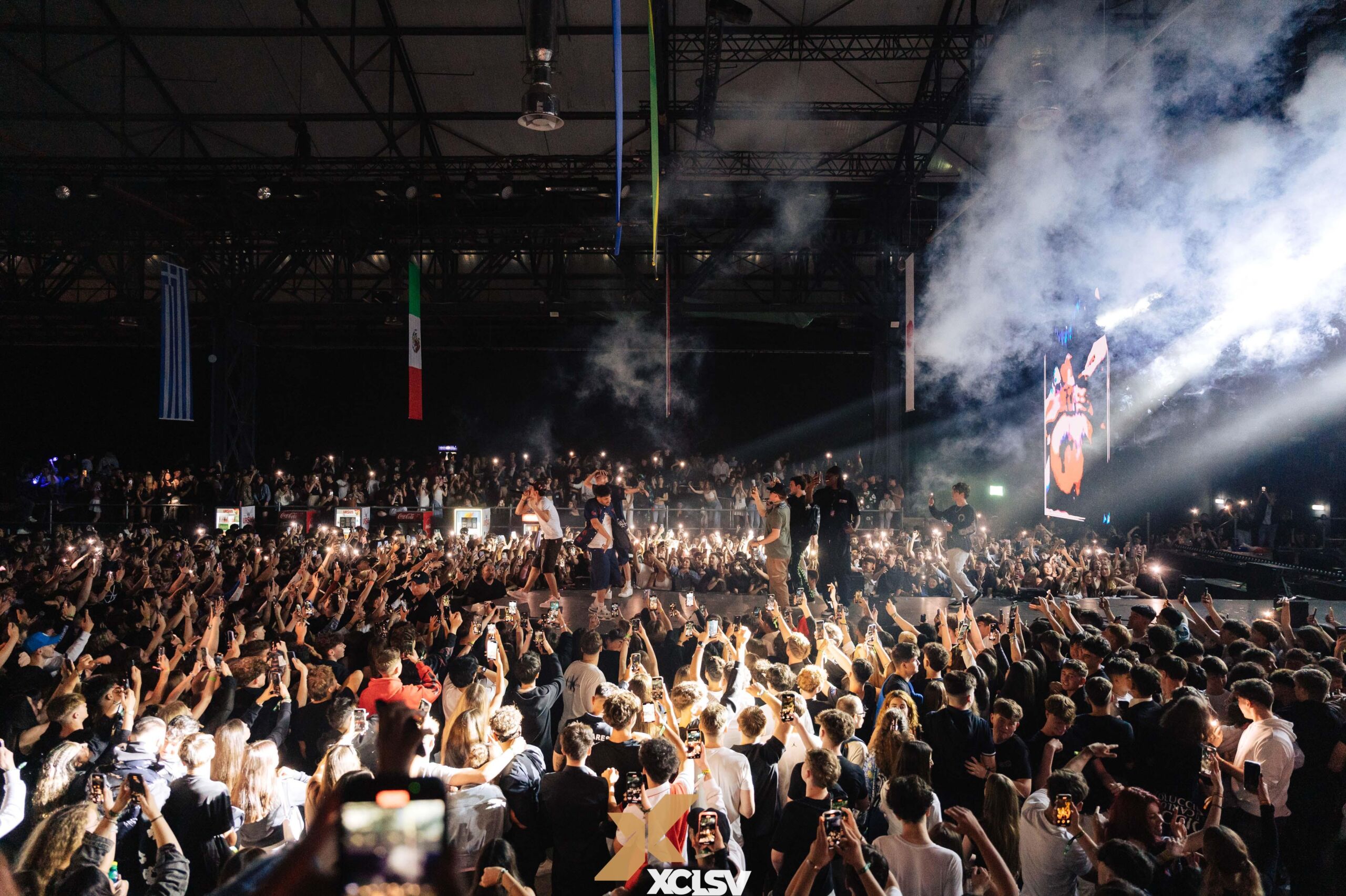 Atmosphere at the concert